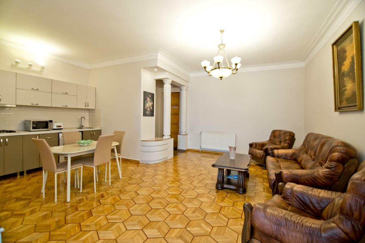 Seaside Luxury Apartment Batumi Exteriör bild
