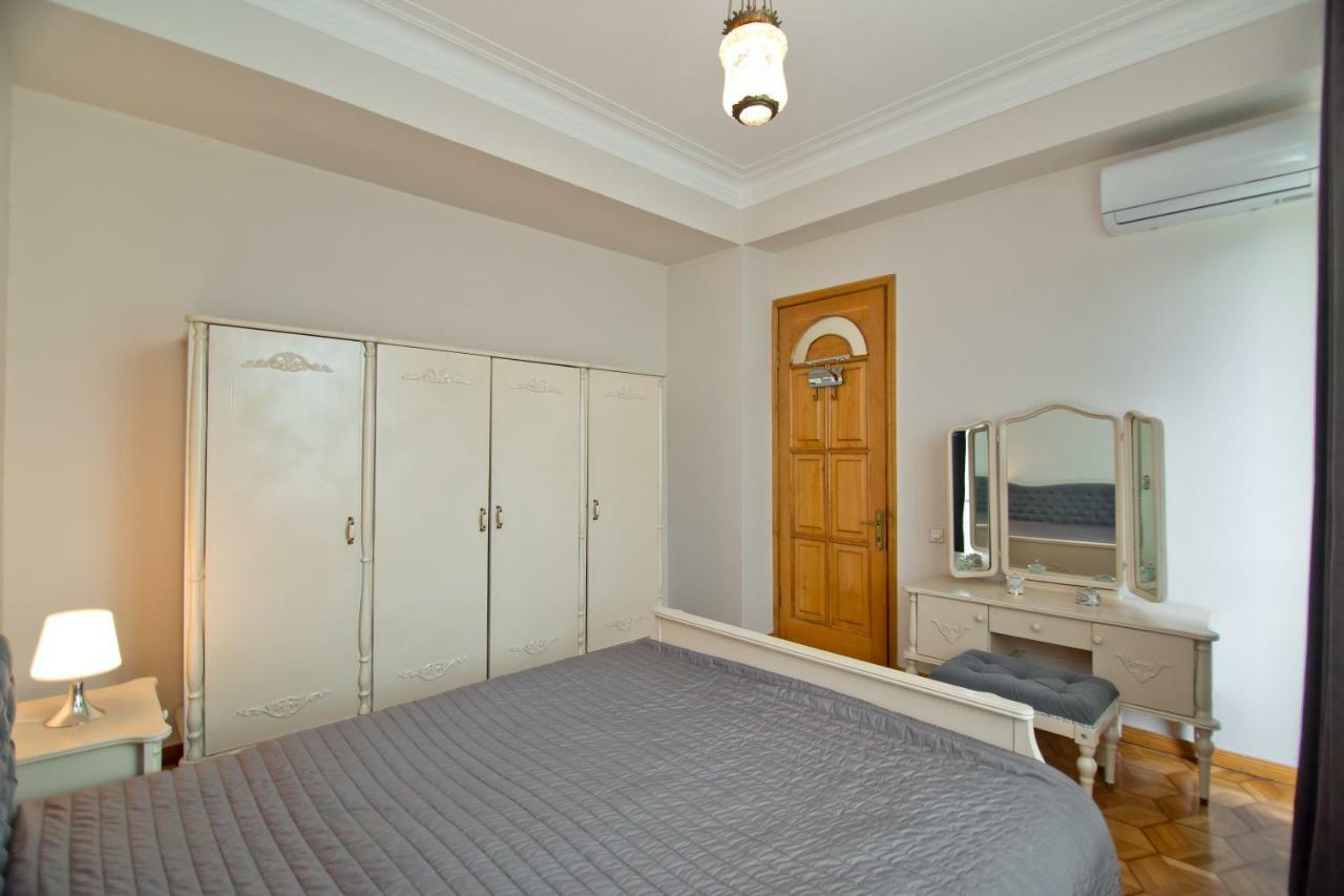 Seaside Luxury Apartment Batumi Exteriör bild