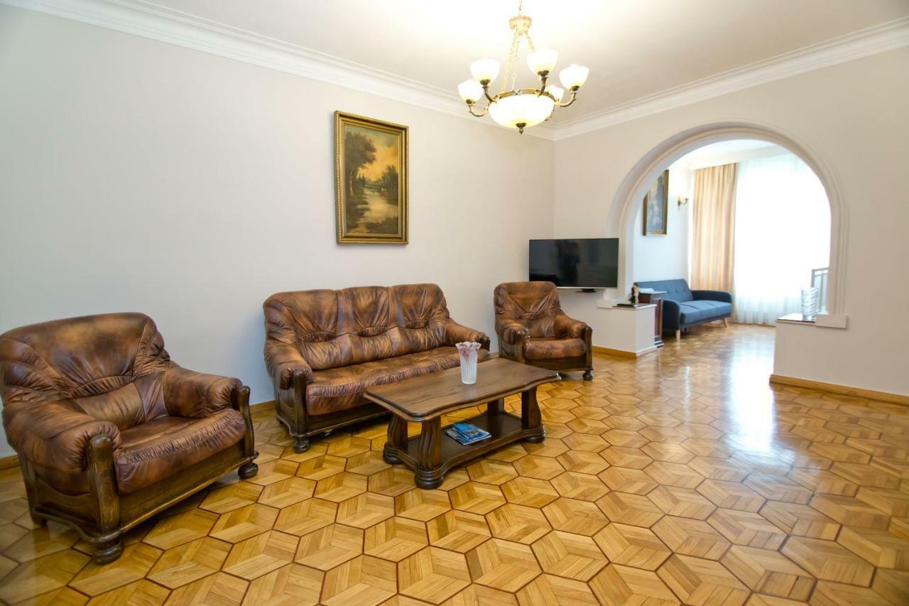 Seaside Luxury Apartment Batumi Exteriör bild